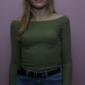 Hollister Medium Scoop Neck Green Long Sleeve